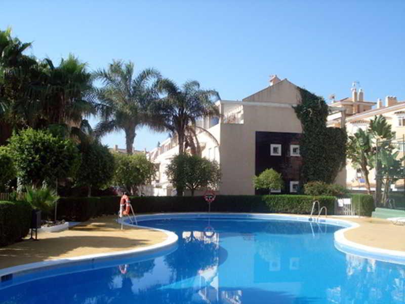 Leo Varios Hotel